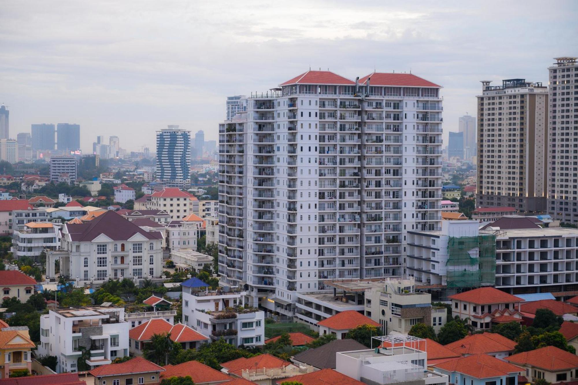 Mekongview 2 Condotel Phnom Penh Exterior foto